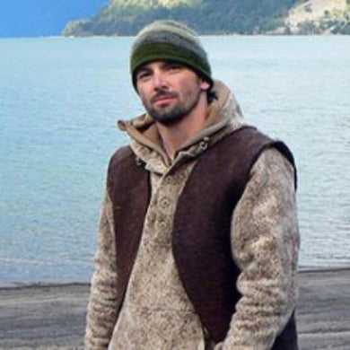 WeatherWool Advisor Bill McConnell, from Dual Survival, wore a WeatherWool Anorak in Lynx Pattern for the Chilean Survival Challenge